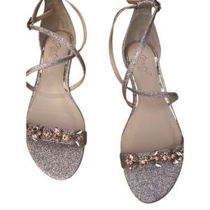 Jewel Badley Mischka SZ 7.5 Tessy CrissCross Strap Evening Prom Flat Sandals NEW